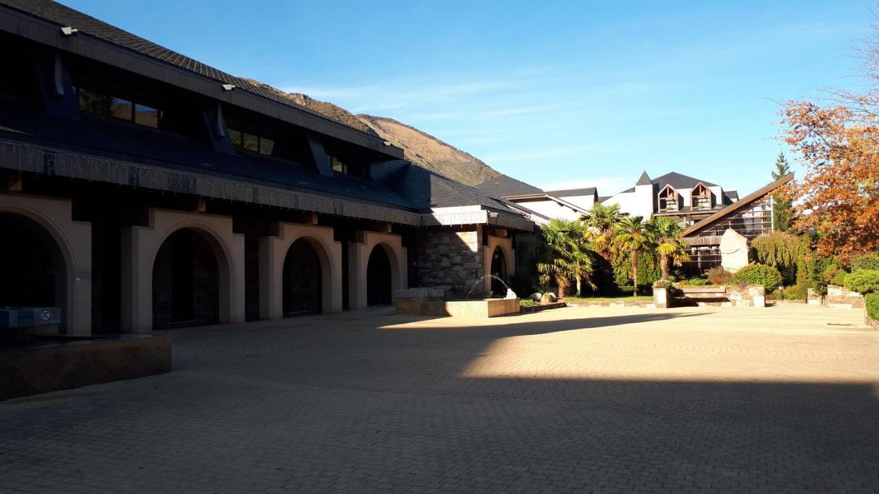 Hameau Des Thermes - Appartement Rez De Chaussee Сен-Лари-Сулан Экстерьер фото